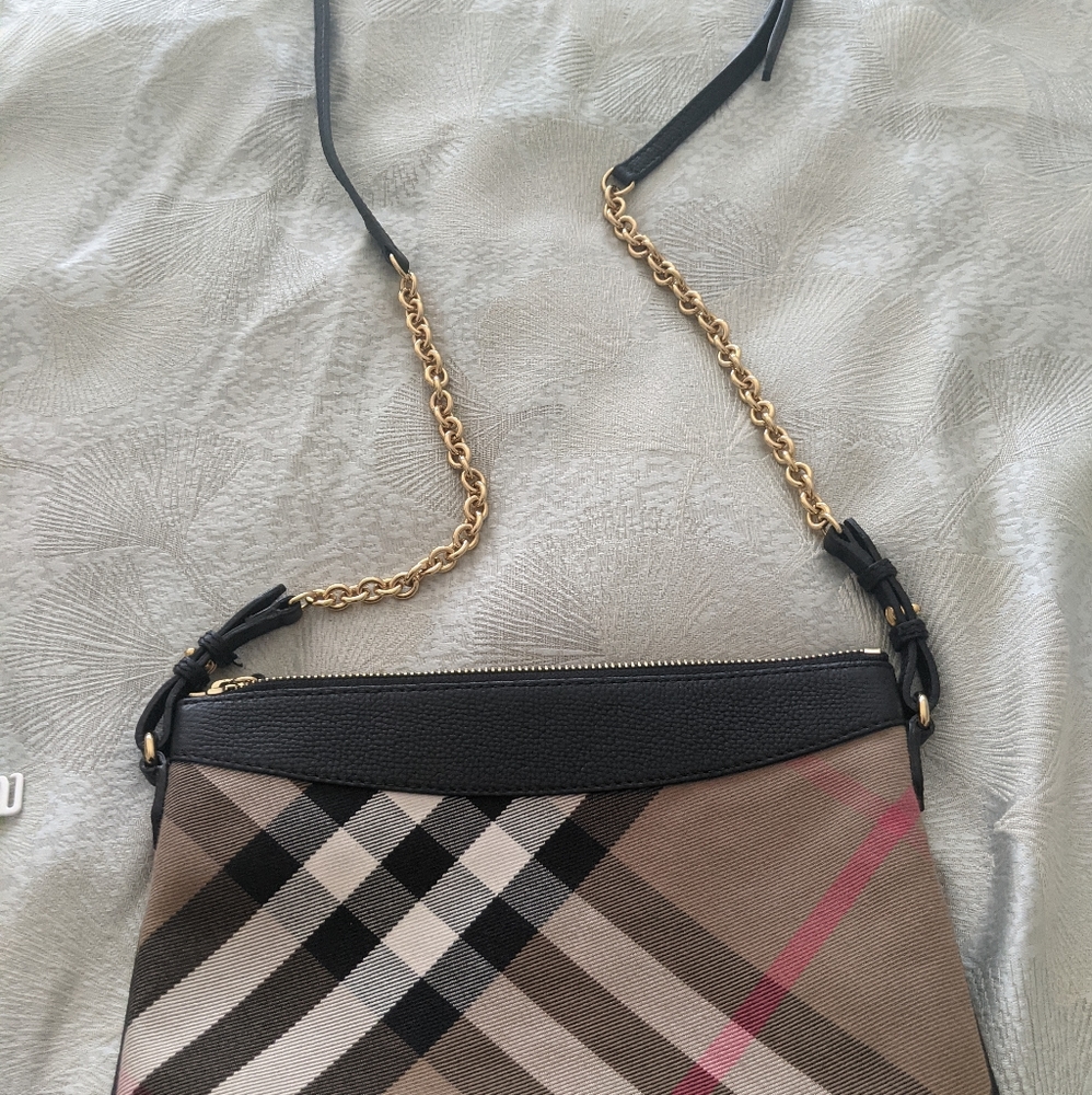 Burberry Bag - Picture 2 of 5